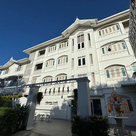 Nidhra Lanna Hotel Chiang Mai Eksteriør bilde