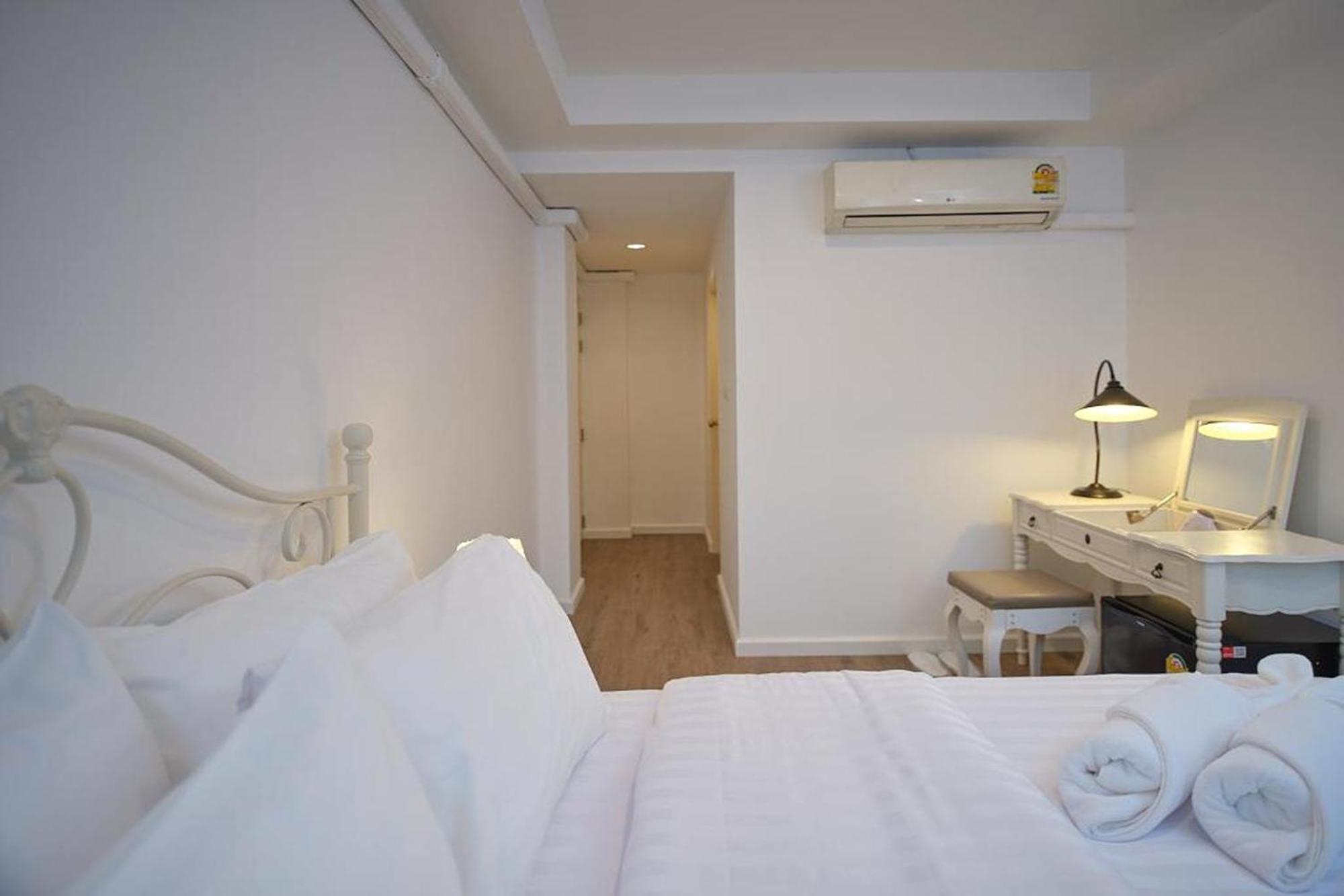 Nidhra Lanna Hotel Chiang Mai Eksteriør bilde