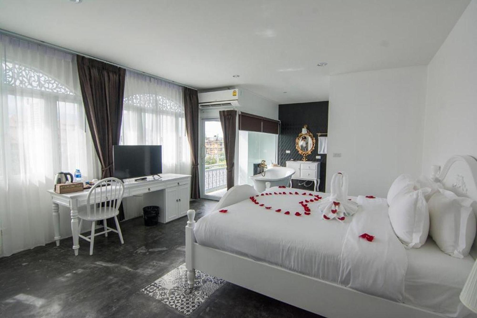 Nidhra Lanna Hotel Chiang Mai Eksteriør bilde