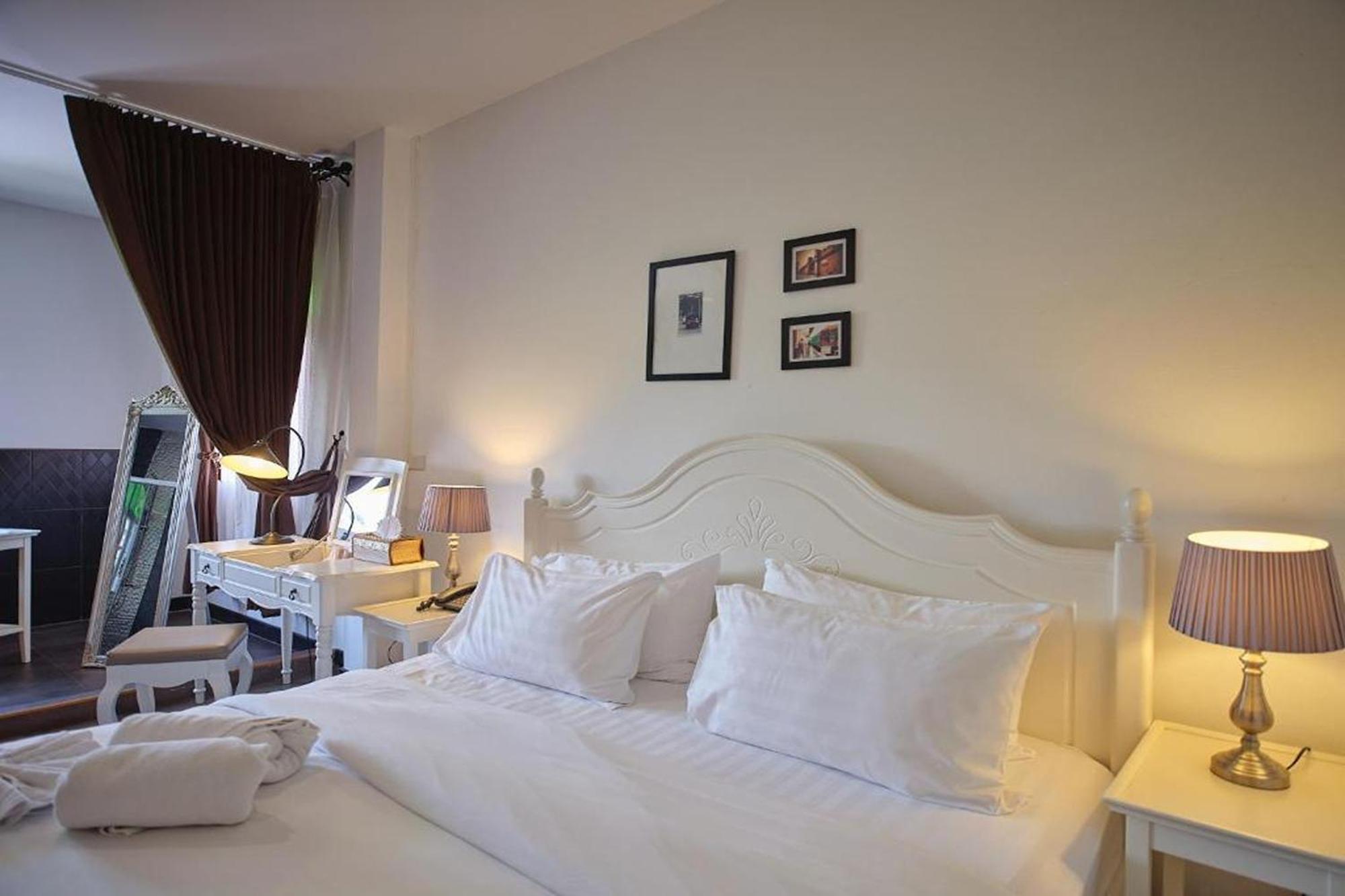 Nidhra Lanna Hotel Chiang Mai Eksteriør bilde