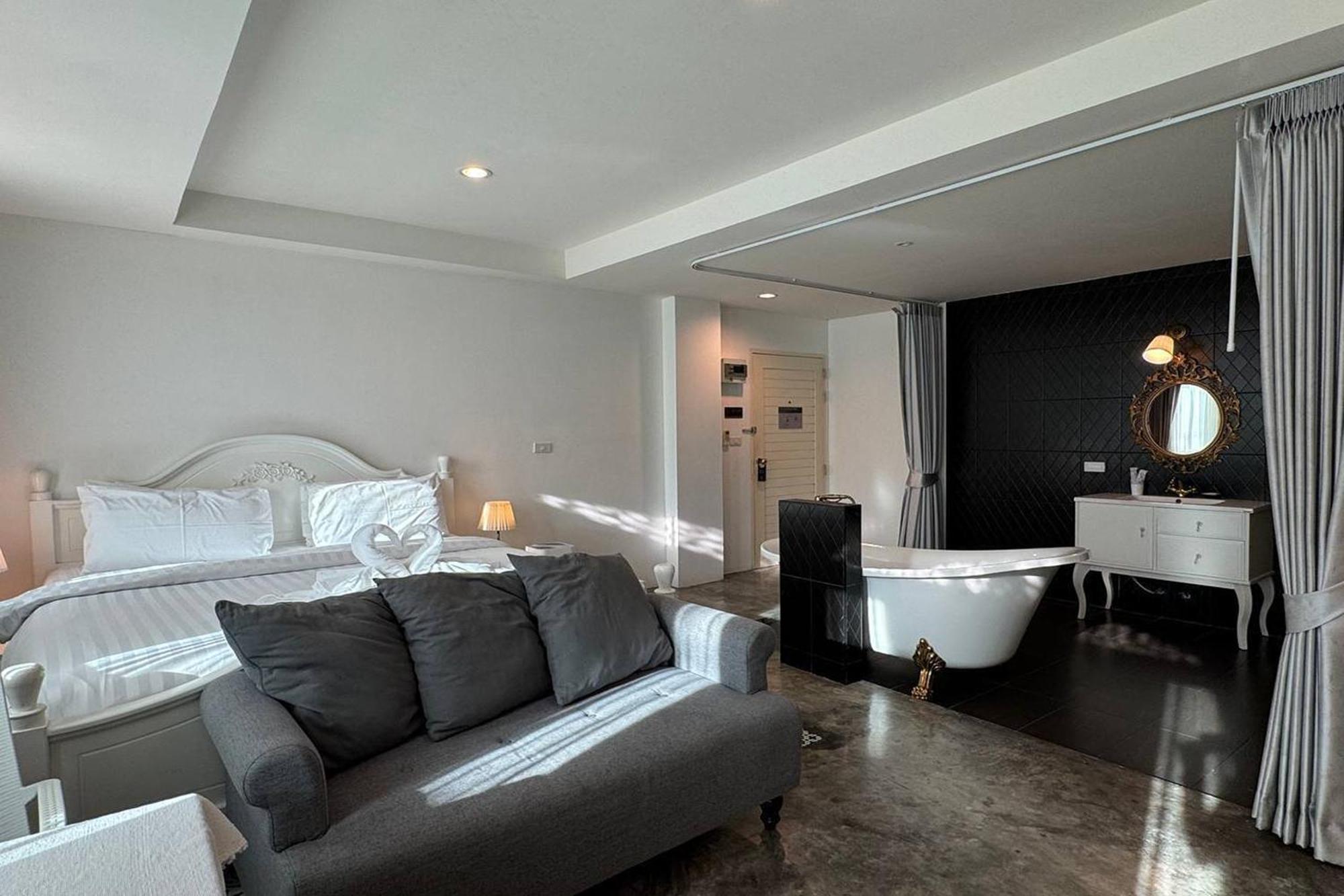 Nidhra Lanna Hotel Chiang Mai Eksteriør bilde