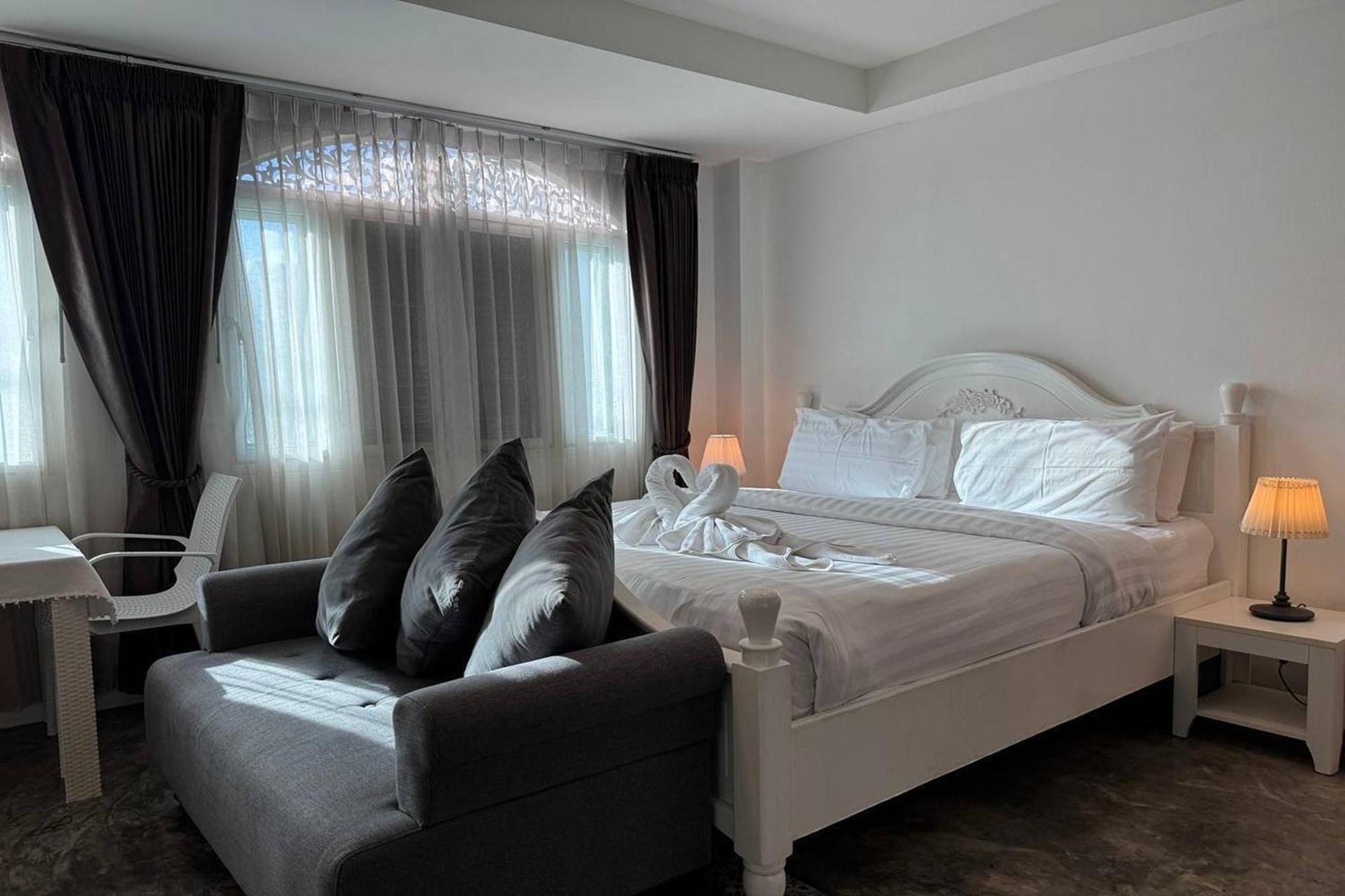 Nidhra Lanna Hotel Chiang Mai Eksteriør bilde