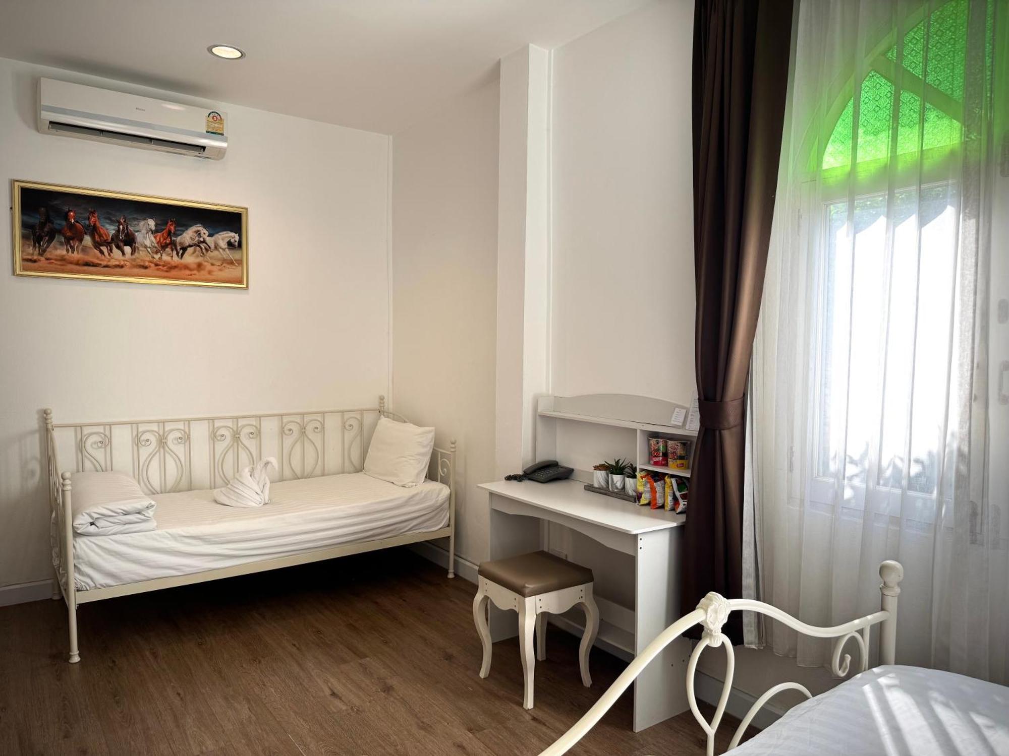 Nidhra Lanna Hotel Chiang Mai Eksteriør bilde