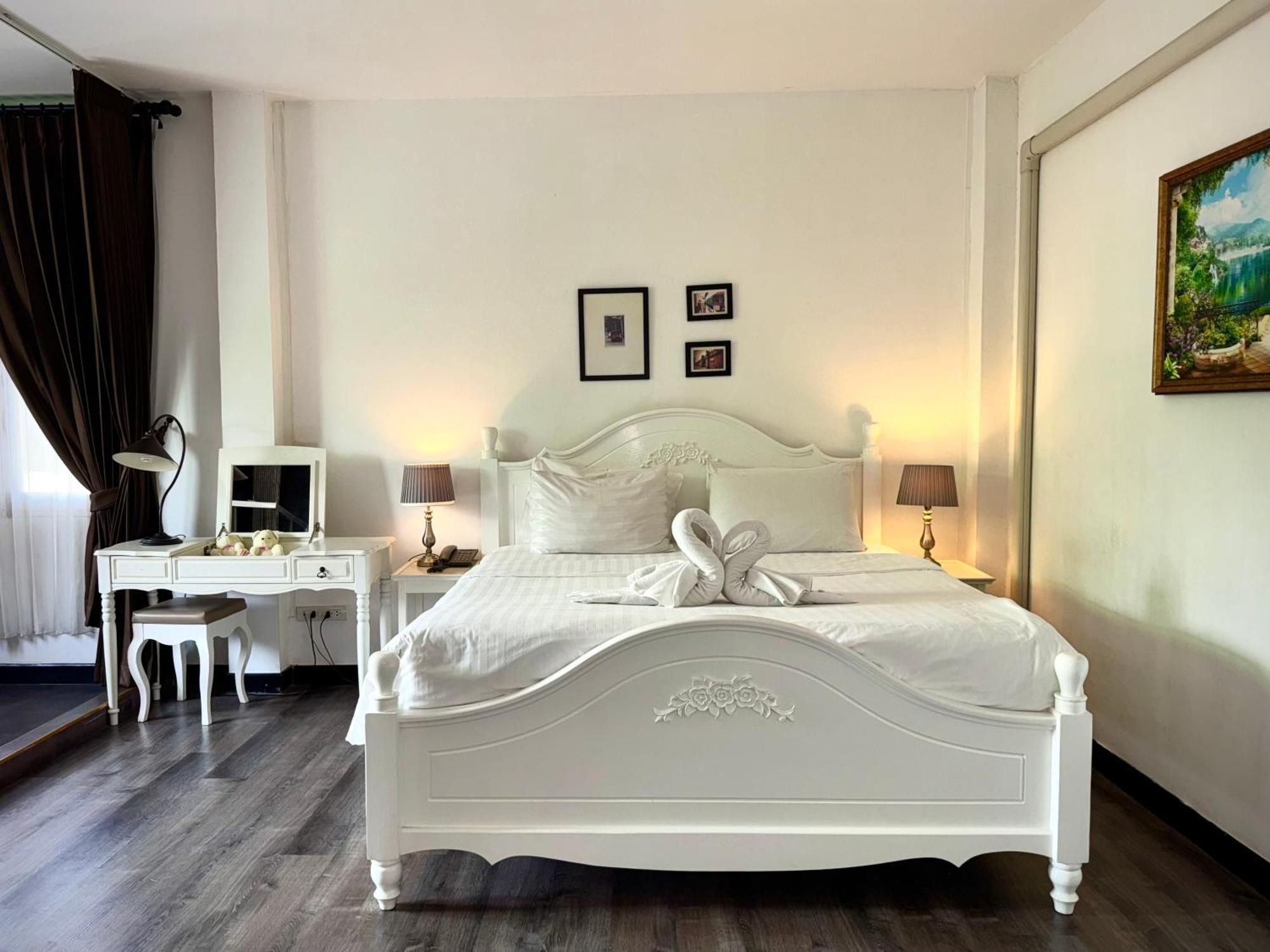 Nidhra Lanna Hotel Chiang Mai Eksteriør bilde