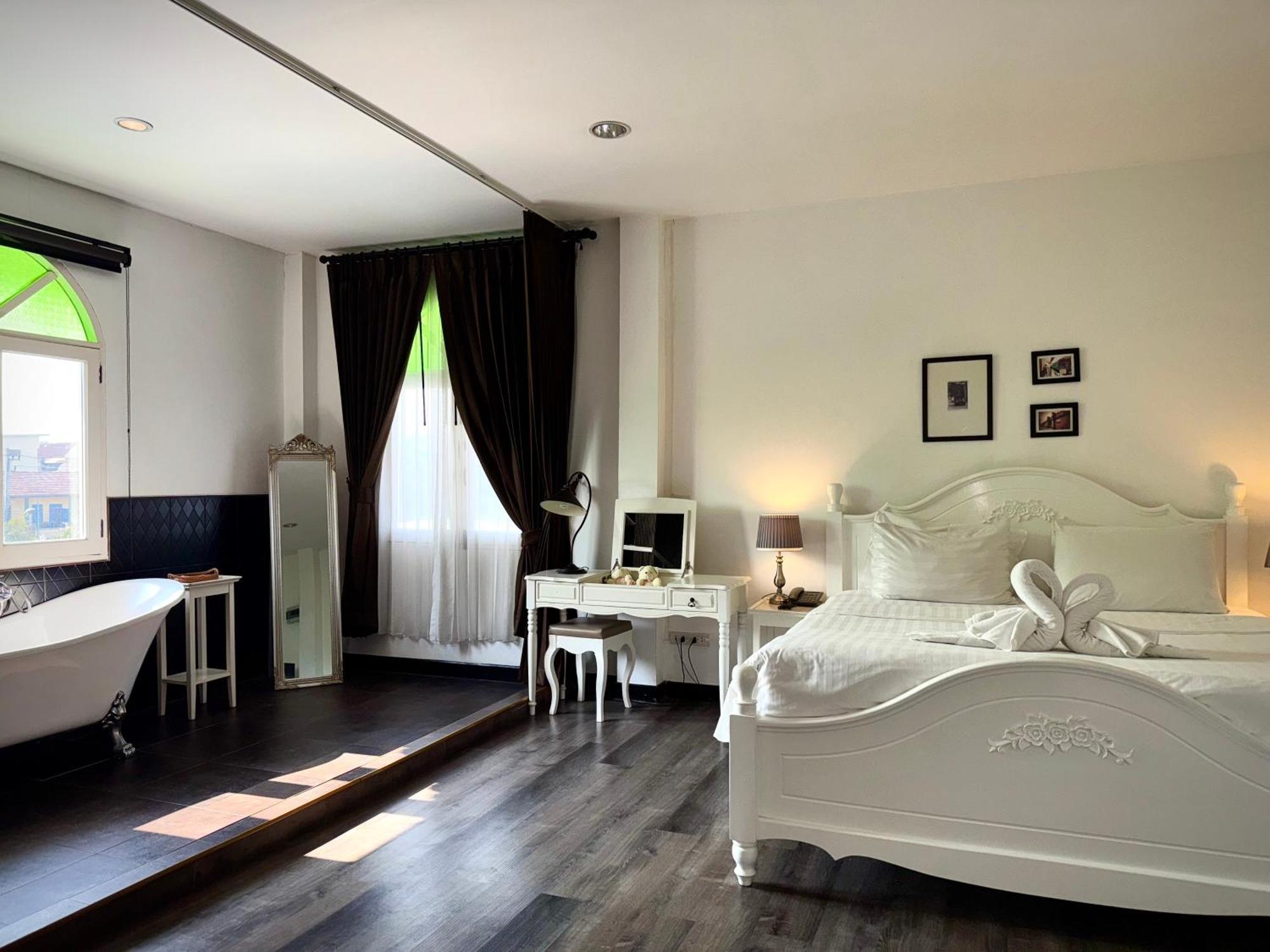 Nidhra Lanna Hotel Chiang Mai Eksteriør bilde