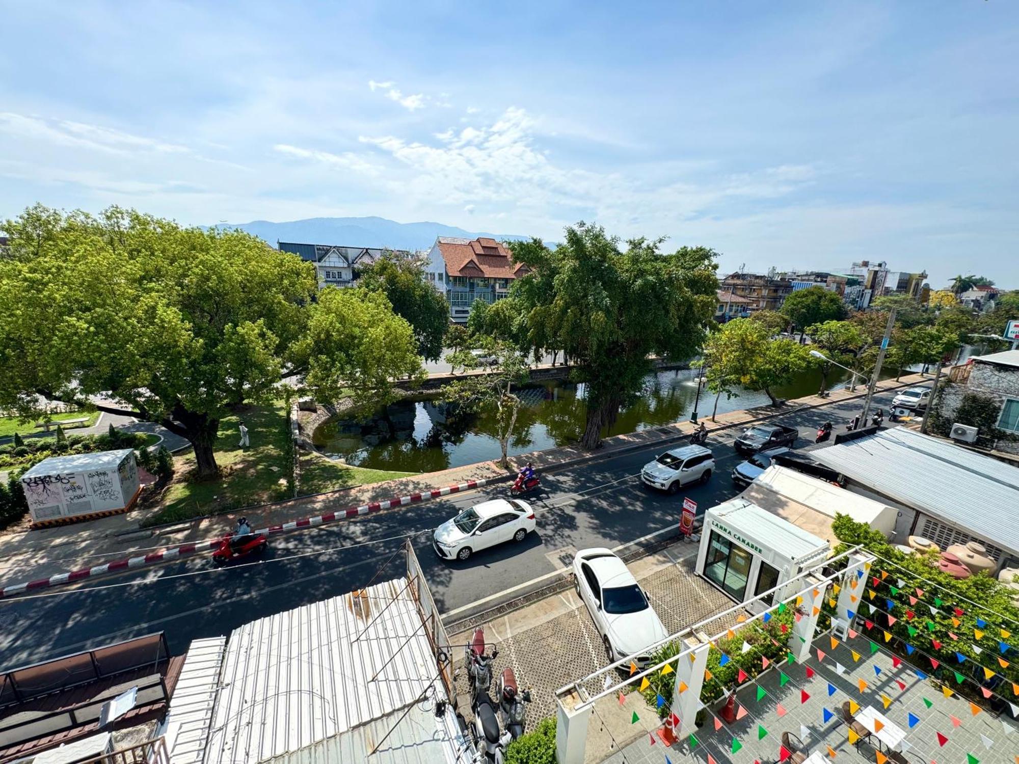 Nidhra Lanna Hotel Chiang Mai Eksteriør bilde