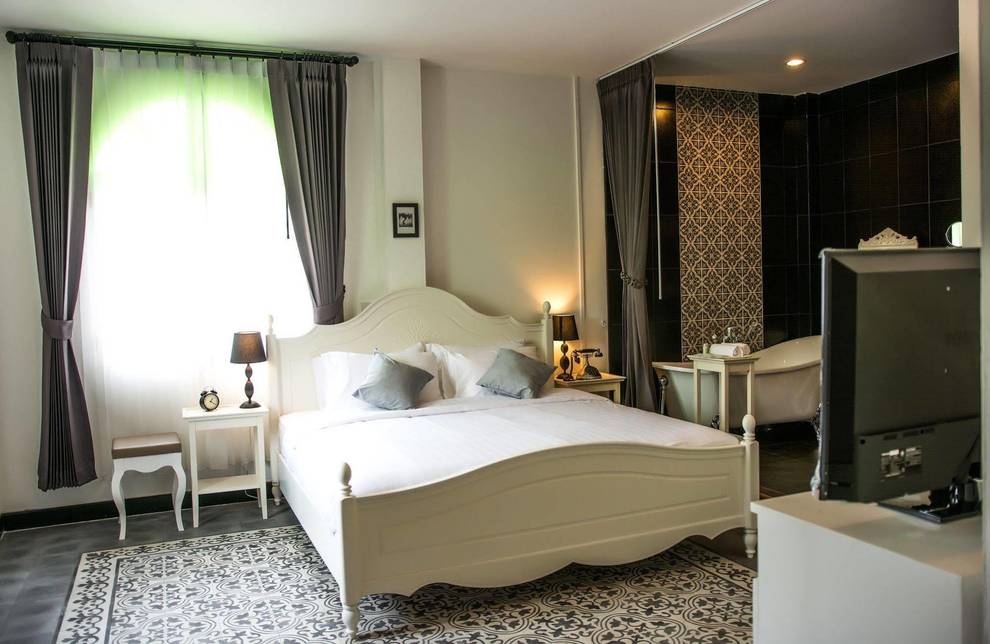 Nidhra Lanna Hotel Chiang Mai Eksteriør bilde